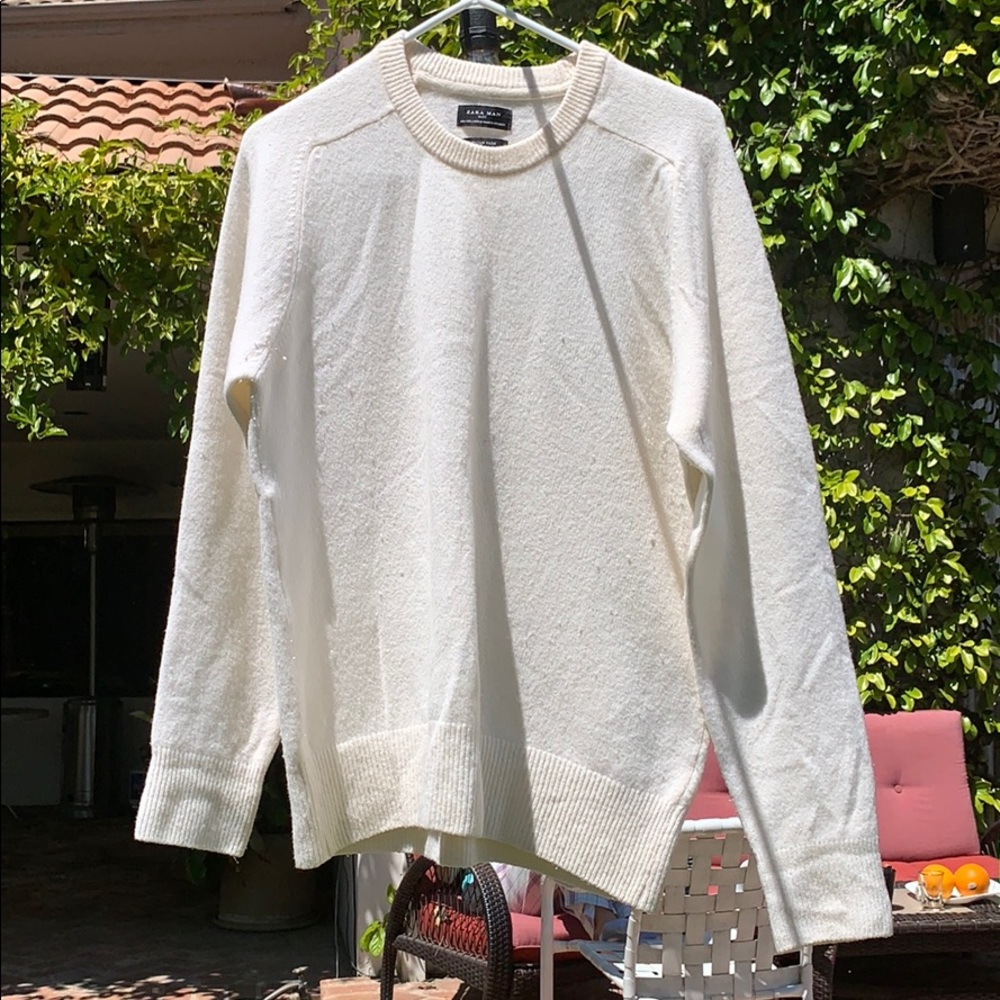 Men’s Zara Italian Yarn Crème Sweater (SIZE LARGE)